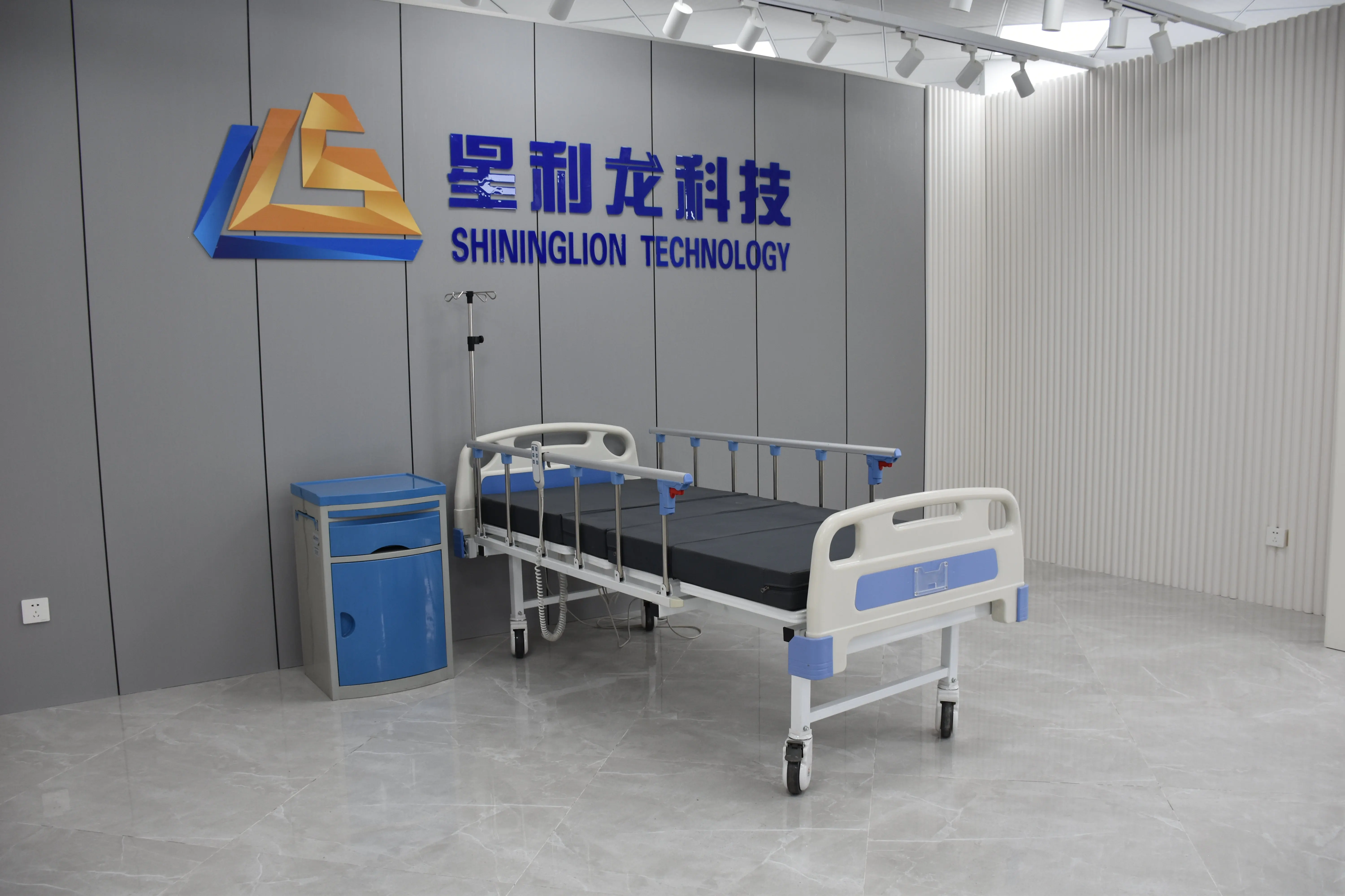 SLS-A21-111-A1 General and Comfortable Medical Equipment 2 Functions Manual Hospital Bed for Clinic Uses