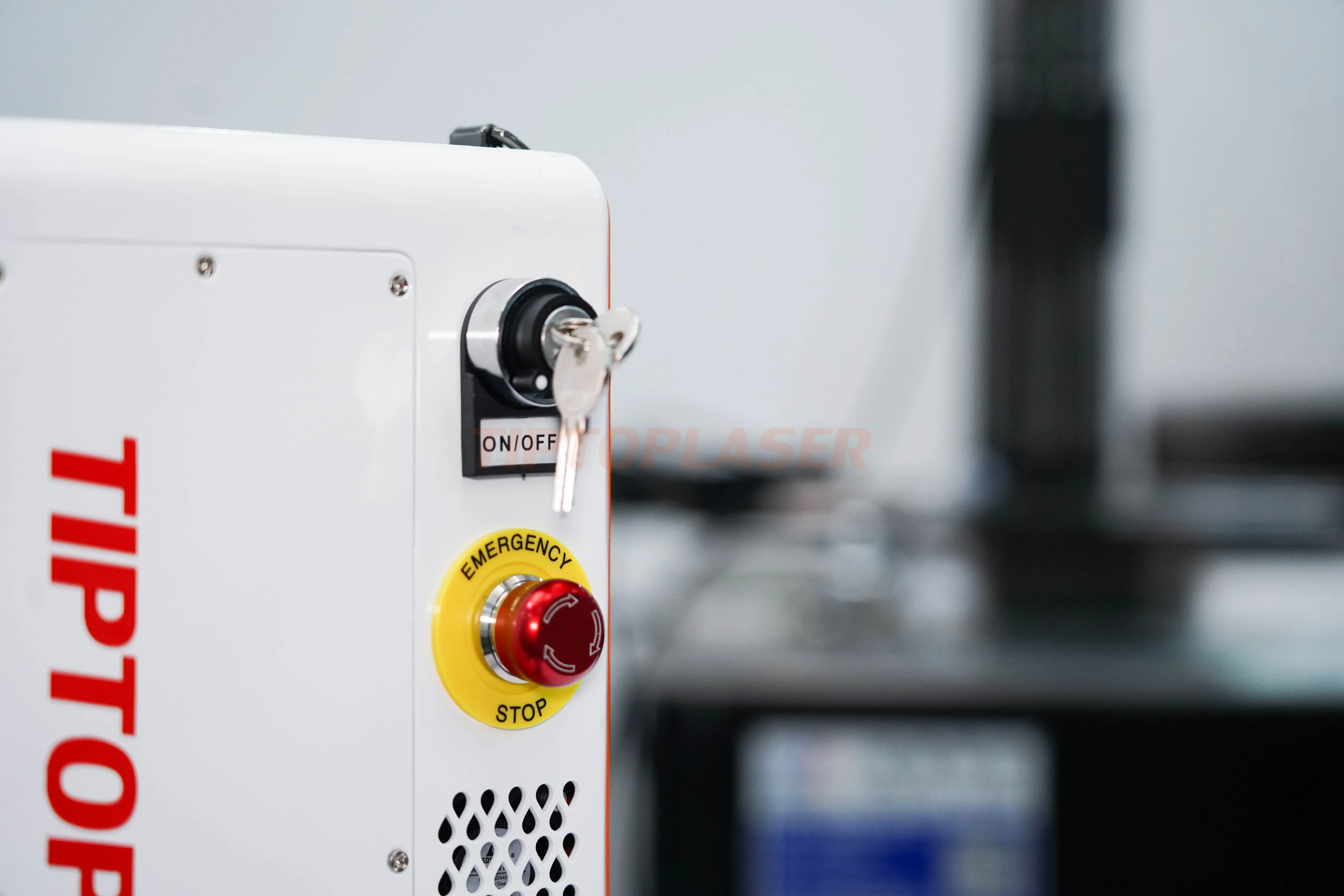 Factory Price Lazer Cleaner For Removing  Oil Paint Wood Steel Iron Handheld Metal Pulse Laser Cleaning Machine 50W100W200W