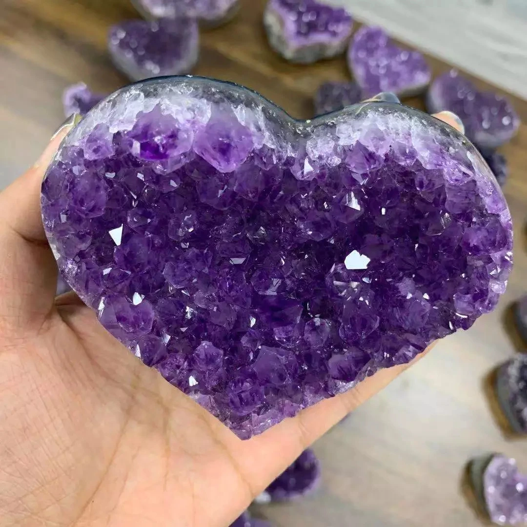 Folk crafts natural gemstone geodes amethyst crystal  rock crystal heart for healing
