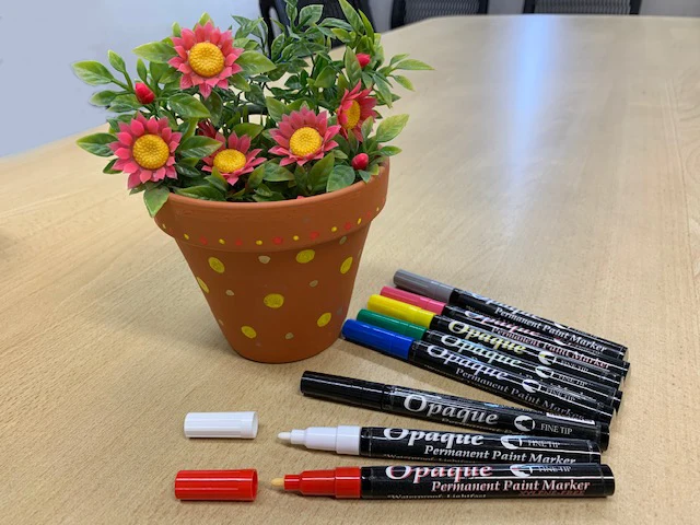 High opaqueness colorful low price whiteboard pen paint marker