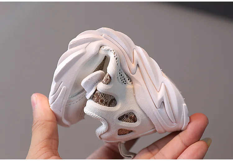 High quality fashion luxury velcro slip on white casual sport shoes children kids running walking chunky sneakers shoes