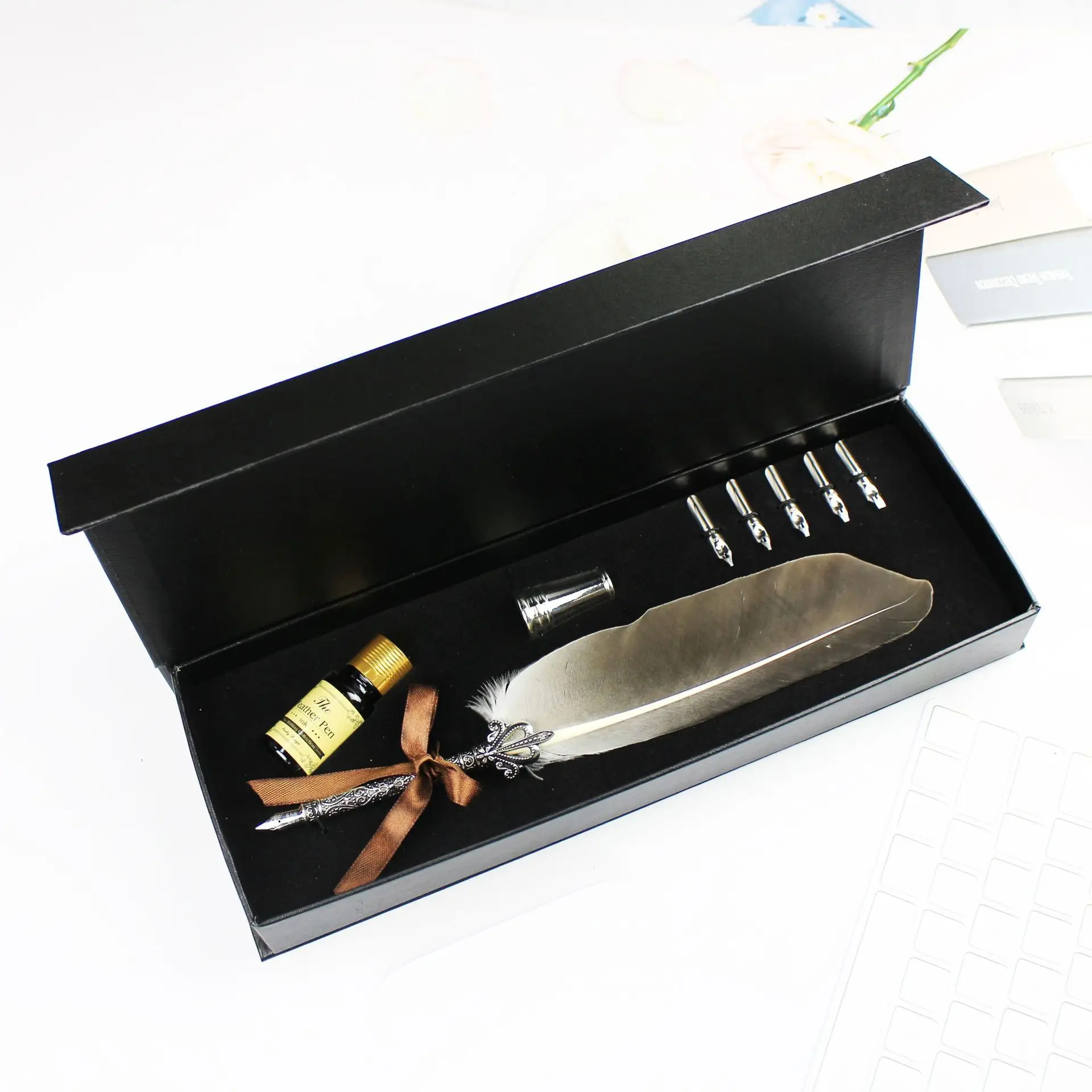 Mechanical Style Feather Pen Set Metal Nibs Fountain Pen With Ink 5 Replacement Nibs Set Calligraphy Writing Dip Pen For Gift