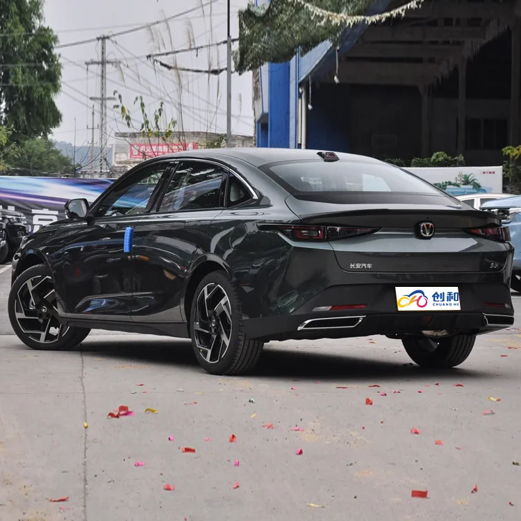 2023 Changan YIDA Sedan High Performance 1.5T GDI DCT Gas Car 5 Seats Left Steering Turbo Engine Available Electric Petrol Fuel