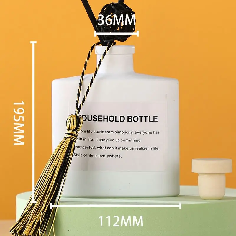 Wholesale Car Diffuser Hanging Perfume Bottle Clay Glass Diffuser Car Perfume Bottle Hanging For Wholesales