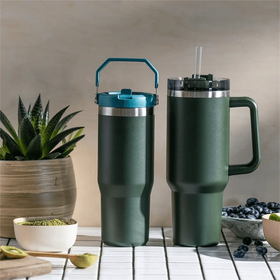 Reekoos Wholesale Bulk 30oz Flip Straw Tumbler Metal Coffee Mug Drink Cup 30 oz Stainless Steel Vacuum Tumbler With Top Handle