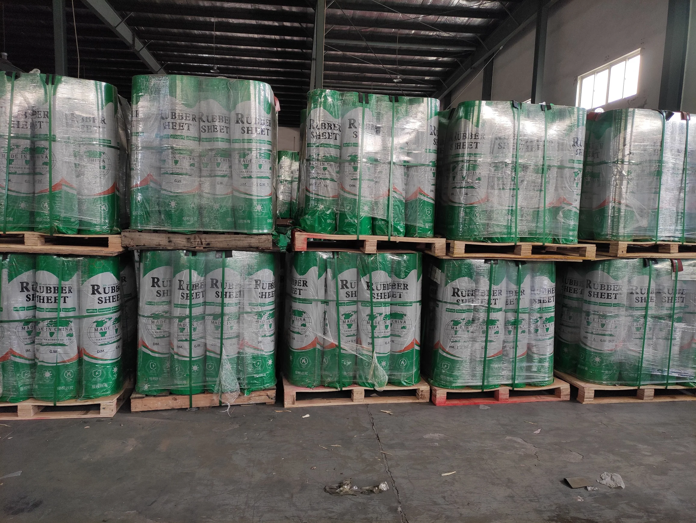 SBR /NBR /EPDM /Neoprene/FKM /Silicone rubber sheet/rubber rolls 1mm-100mm vulcanized industrial custom color