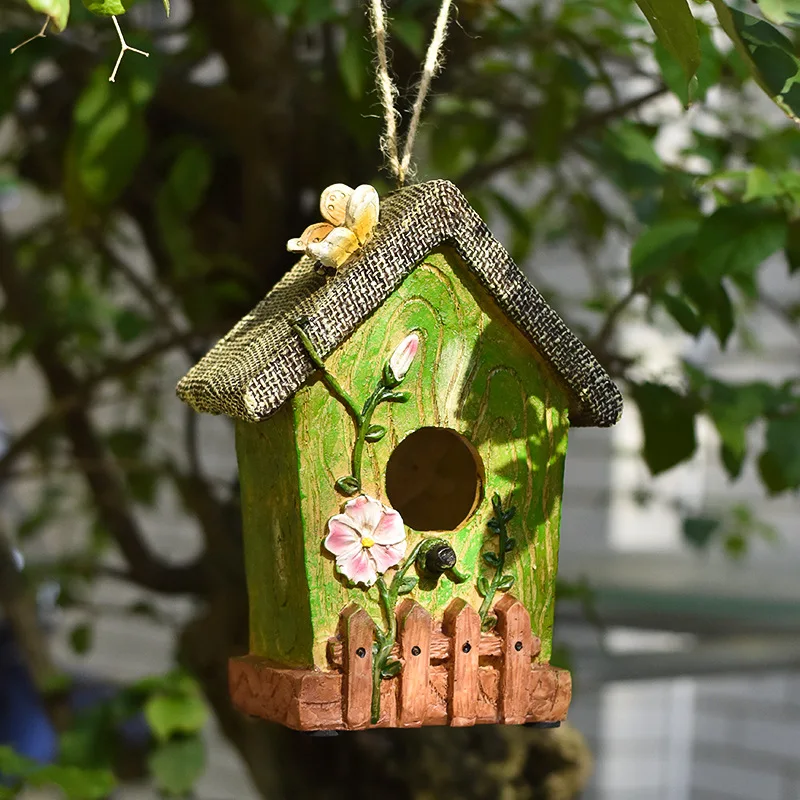 Wholesale Decorative Resin Animal Birdhouse Hanging Polyresin Bird House Garden Ornament Resin Bird House
