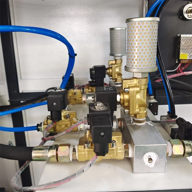 Manual automatic water oil bottle blow molding machine