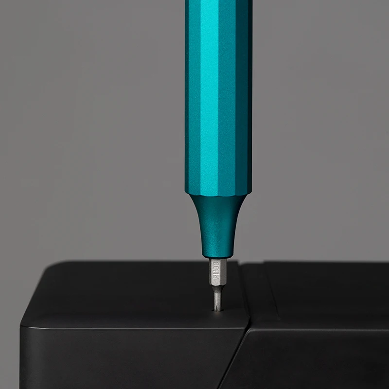 HOTO Mini Manual Screwdriver, Small Portable Screwdriver Set with 24 Precision Bit
