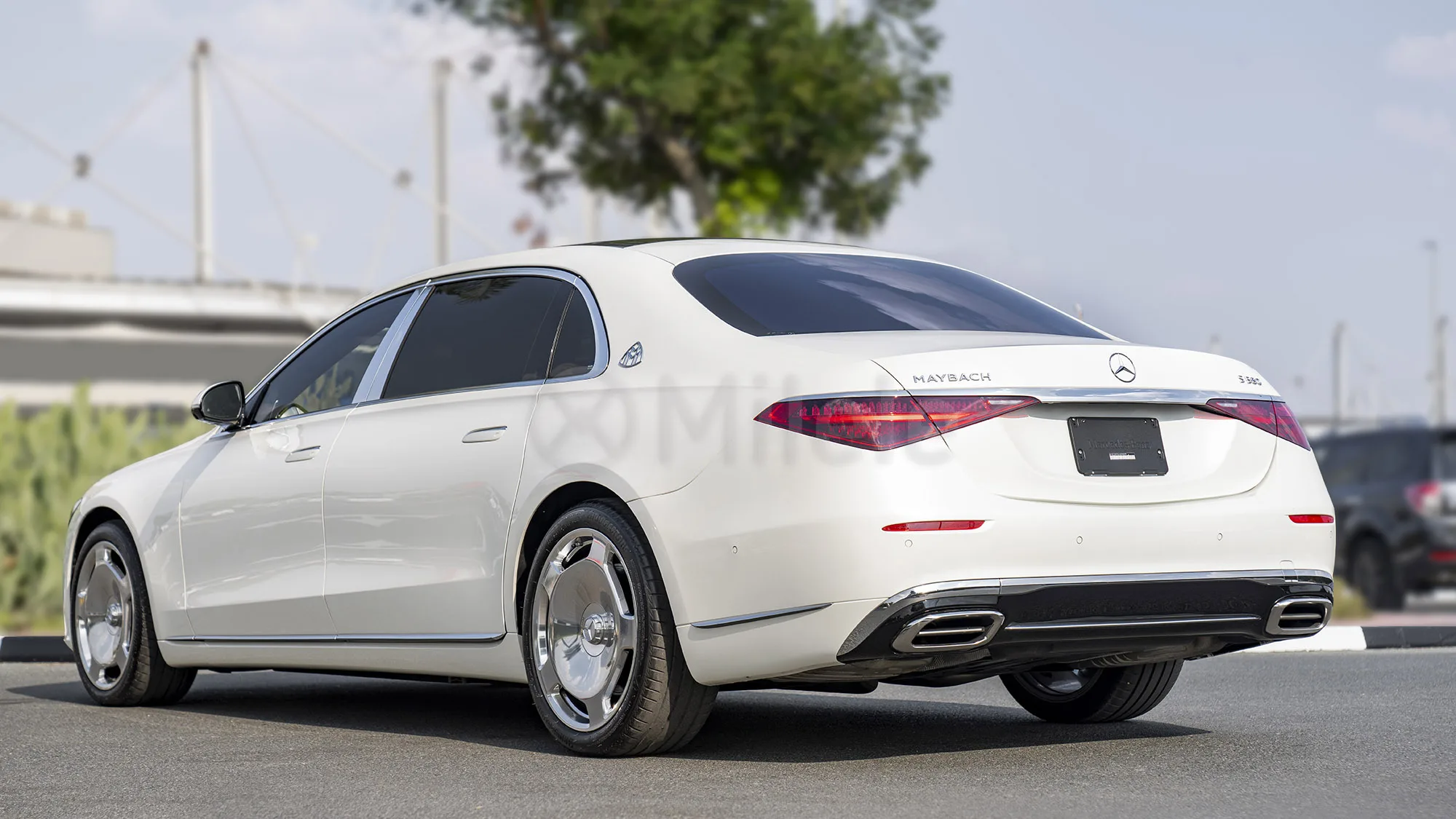 Доступный Подержанный MERCE D E S BENZ S580 MAYBACH 4 0 P