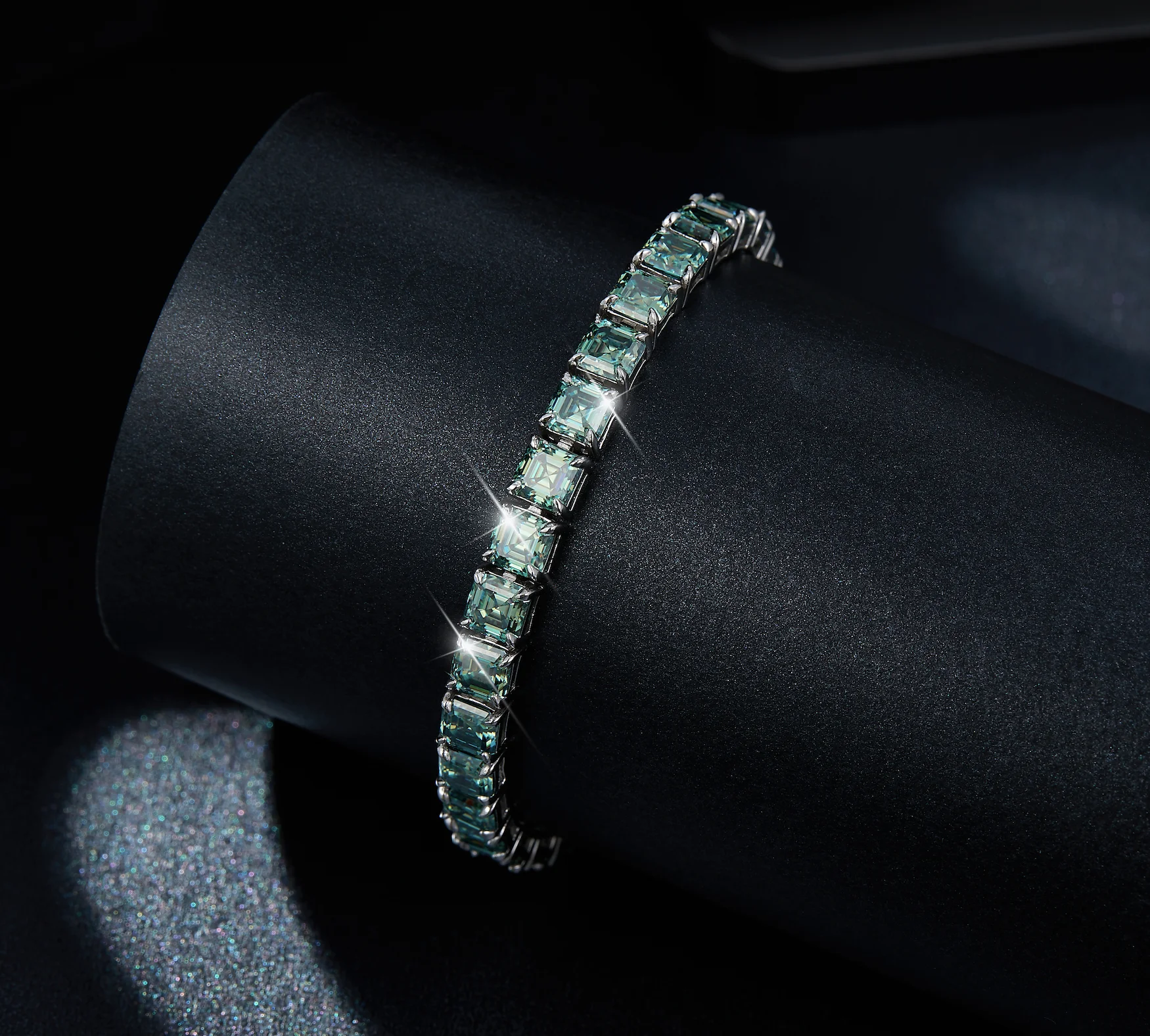 TK Hot Sale Fashion Jewelry 18K Gold Plated Asscher Cut Green Moissanite Tennis Bracelet Man