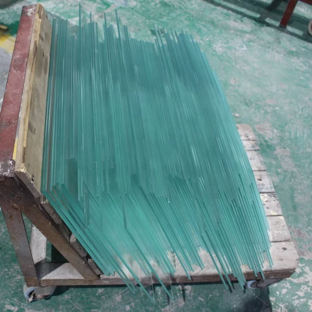 5mm small size crystal clear toughened glass manufacture in China