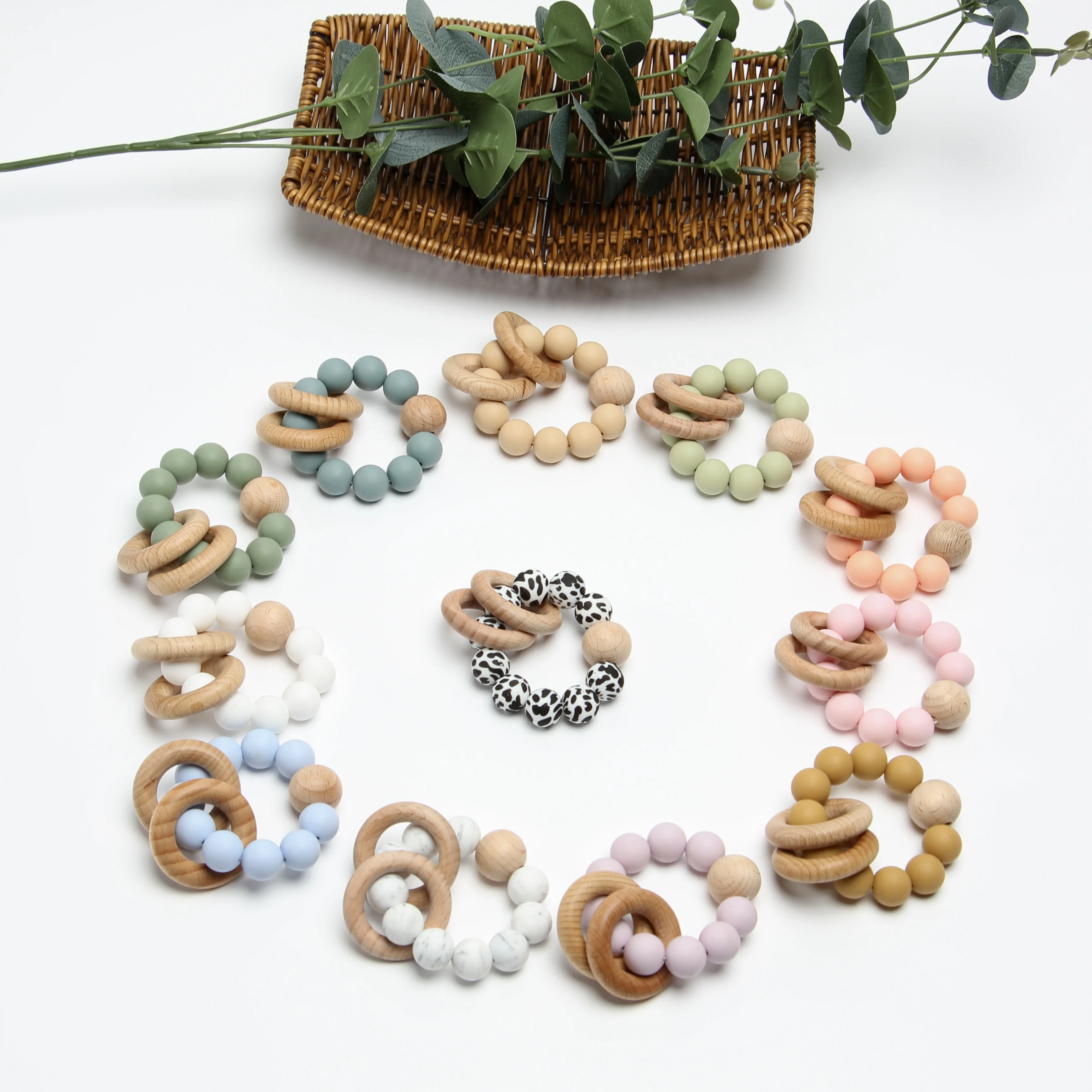 Custom Food Grade Silicon Mitten Toy chewable Rattle Wooden Teething Toys Ring Baby Gift Set Baby Silicone Teether