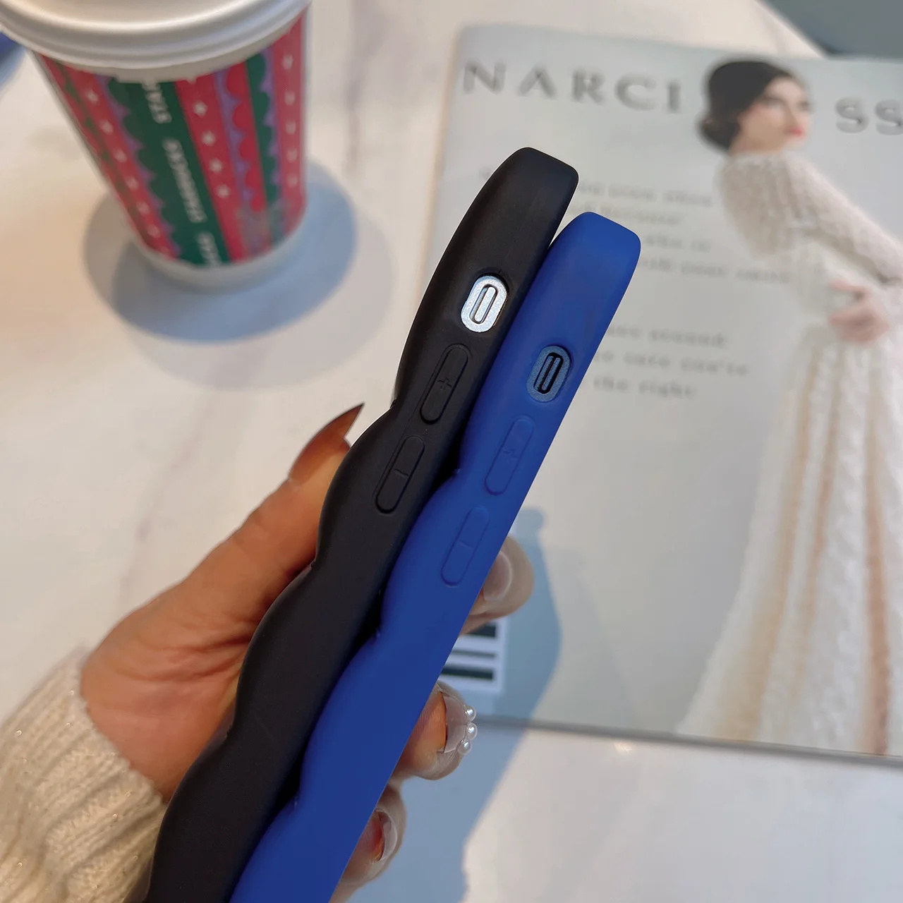 Amazon hotselling  Jacket Phone Case For iPhone 13 12 11 Pro Max The Puffer Case Soft Silicone Cover forpuffer jacket phone case