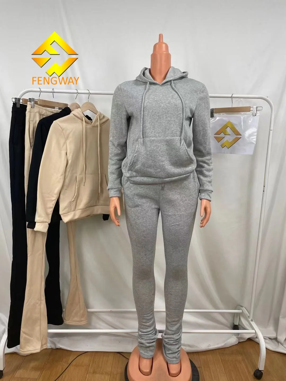 Winter woman clothing new arrivals jogger pullover hoodie and thick stacked sweat pants