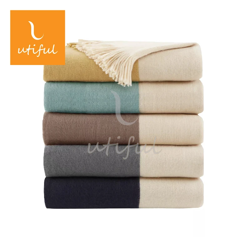 Classic 100%Acrylic Vertical Stripe Two-tone Design Warp Knitting Throw Blanket With Tassels for home decoration