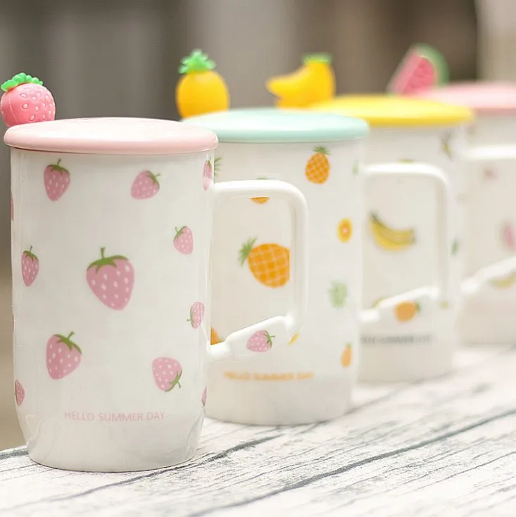 UCHOME Creative colorful fruit casual cup with lid with spoon cup strawberry banana ceramic mug