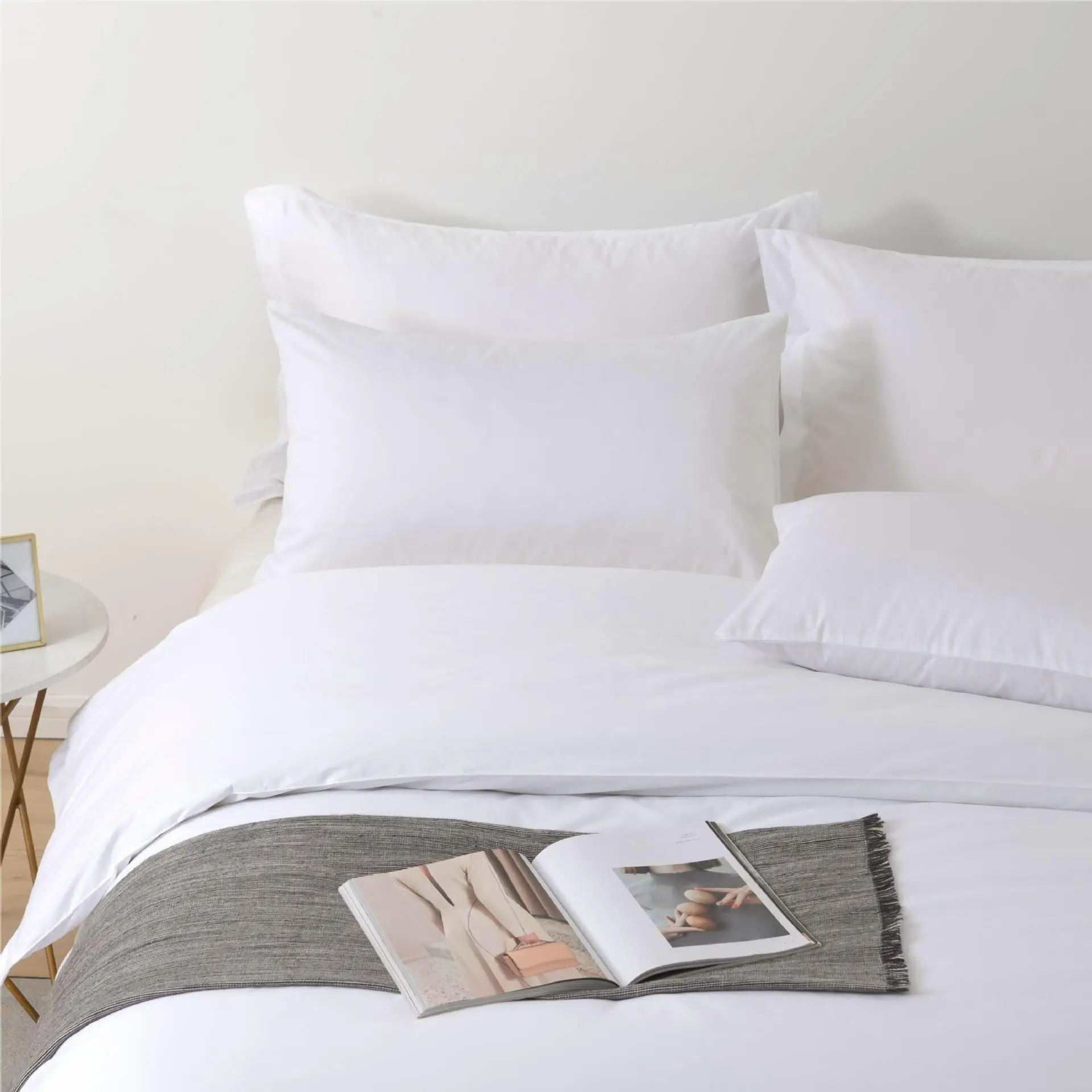 Five-star hotel linen satin custom wholesale quilt cover bed sheet hotel linen bedding set