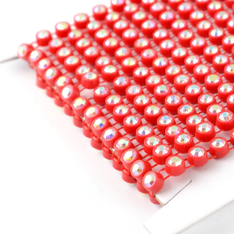 Высокое качество ss8 chatons сверкающие пластиковая лента со стразами отделка