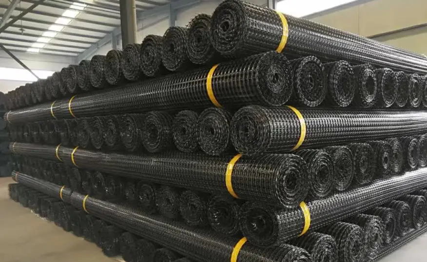Shanghai Yingfan Geogrid Composite Nonwoven Bitumen Coated for Asphalt Overlayer Reinforcement Gravel Grid Biaxial Polyester