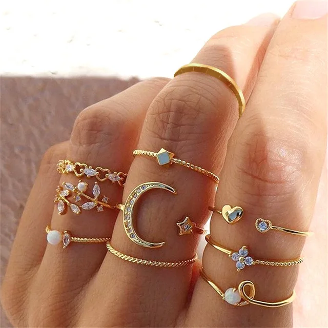 Lateefah Fashion Bohemian Trend Jewelry Gift Gold Chain Coin Snake Moon Rings Set for Women