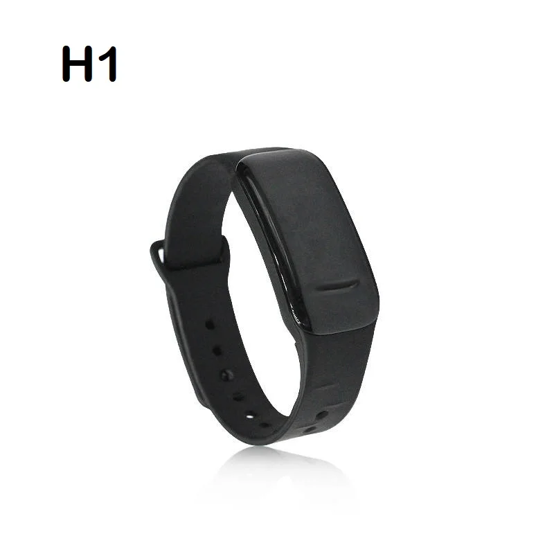 Personal Alarms bluetooth alarm Ip67 Waterproof NRF51822 Chip Social Distancing Alarm BLE 5.0 Rechargeable Beacon Bracelet