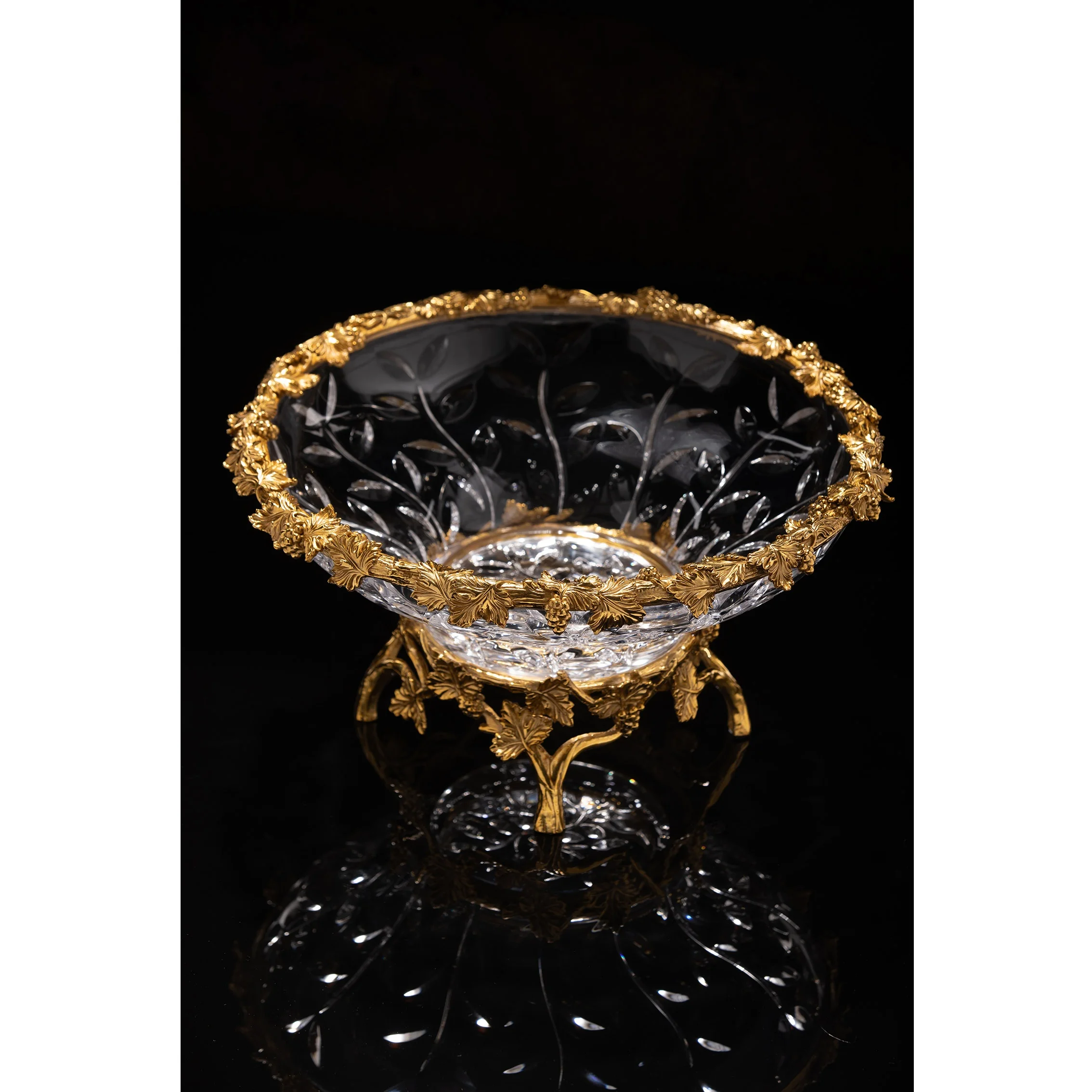 European Style Art Deco Crystal and Bronze Unique Serving Bowl for Ramadan Tableware Essential