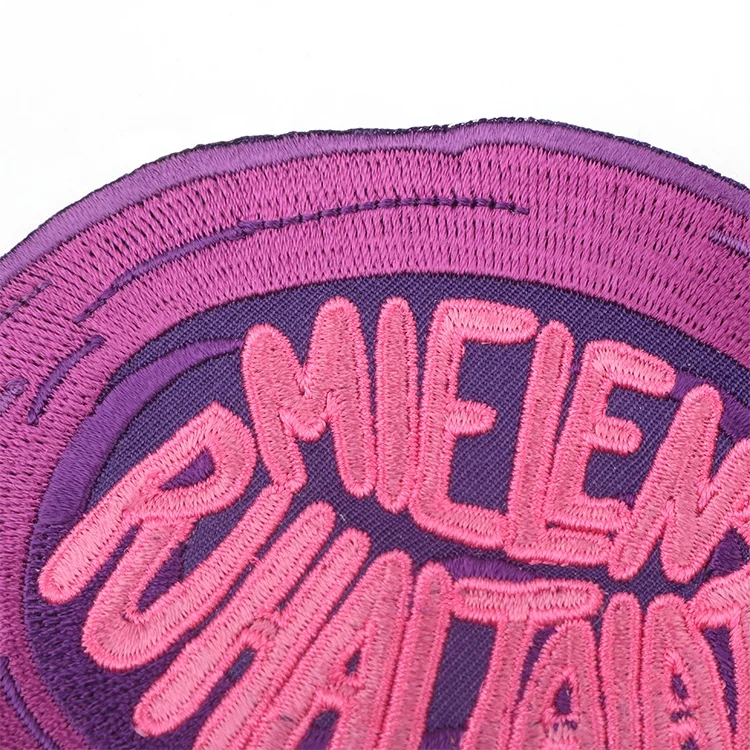 Free Label Designs Iron on Sticker Backing Personalized Custom OEM Logo Machine Embroidery Patches for Sweaters