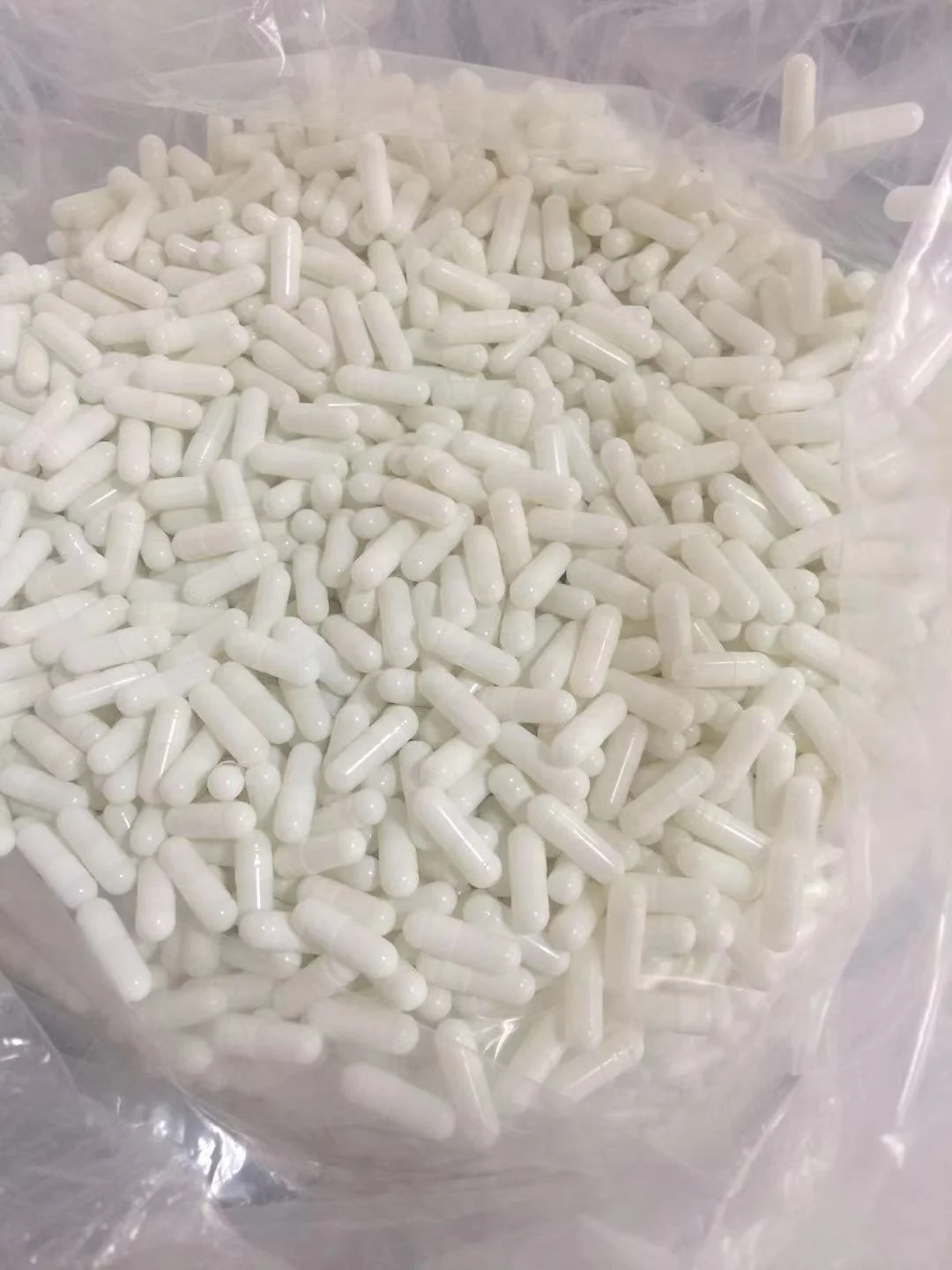 white vegan capsules (1).jpg