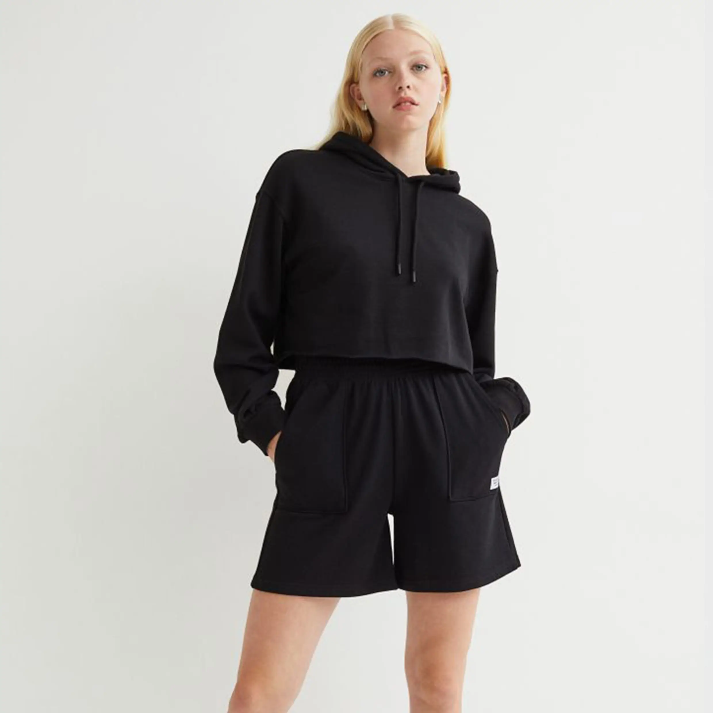 New Trendy 100% Cotton Fleece Custom Logo Design High Quality Blank Women Long Sleeve Drop Shoulder Crop Top Hoodie