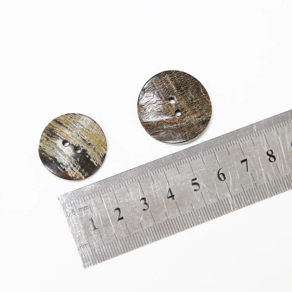 Custom Garment Accessories 2 Holes Sew Button Craft High Quality 32l Real Horn Buttons