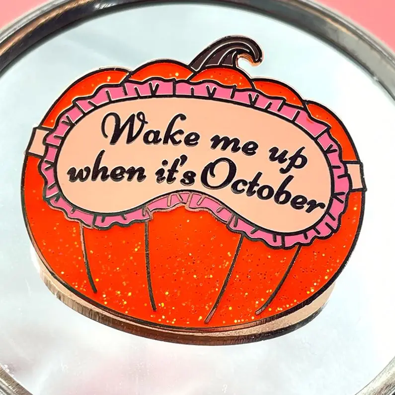 custom enamel pins Custom soft hard enamel No minimum order quantity and free design Chinese factor