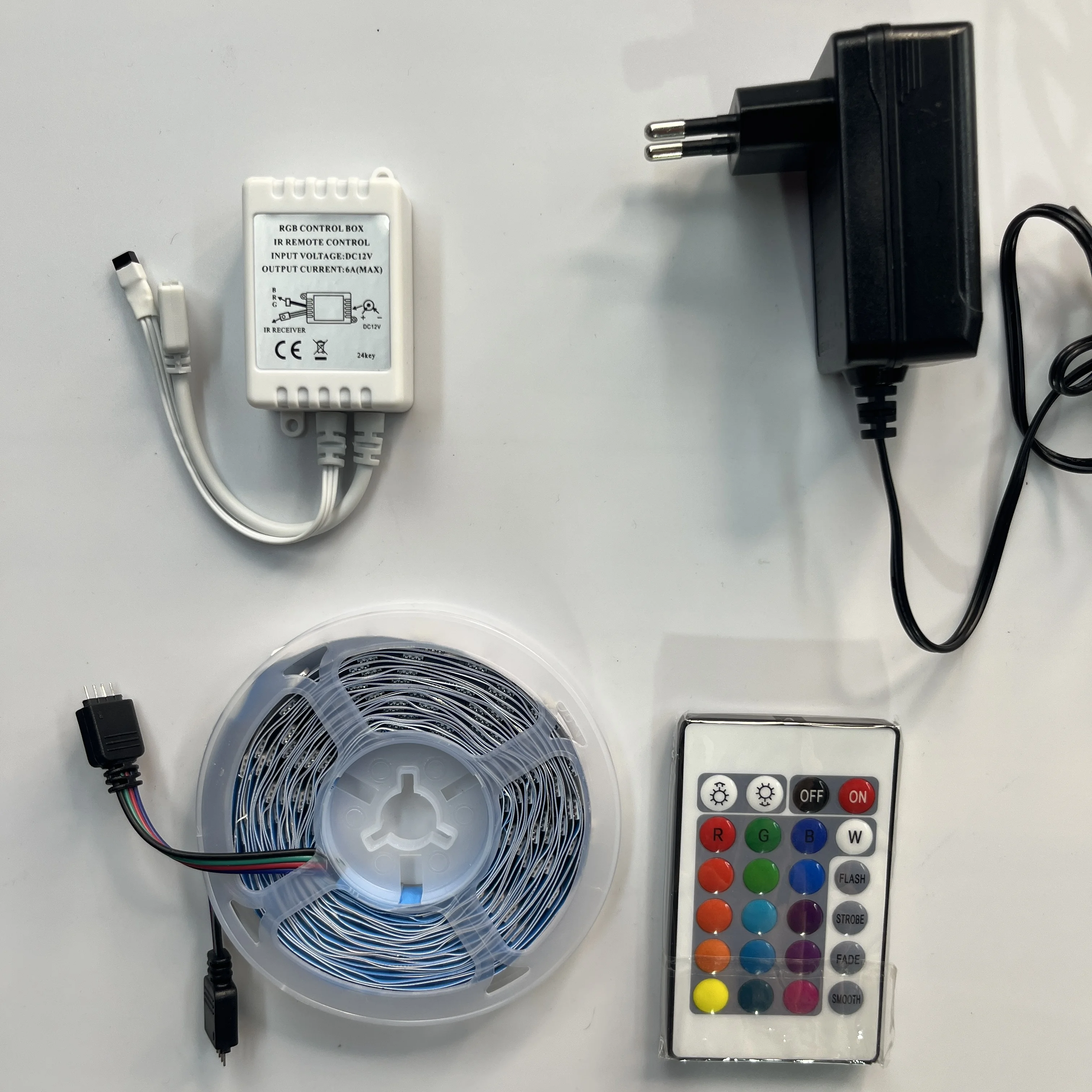 Светодиодная лента 100 метров на катушку водонепроницаемая светодиодная переменного тока 110 В 220 SMD 2835 156L RGB гибкая