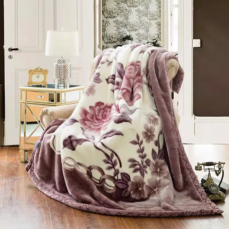Korean Style King Size Warm Knitted Soft Luxury Rose Print Crochet Adult Blanket For Bed Raschel Mink Blankets