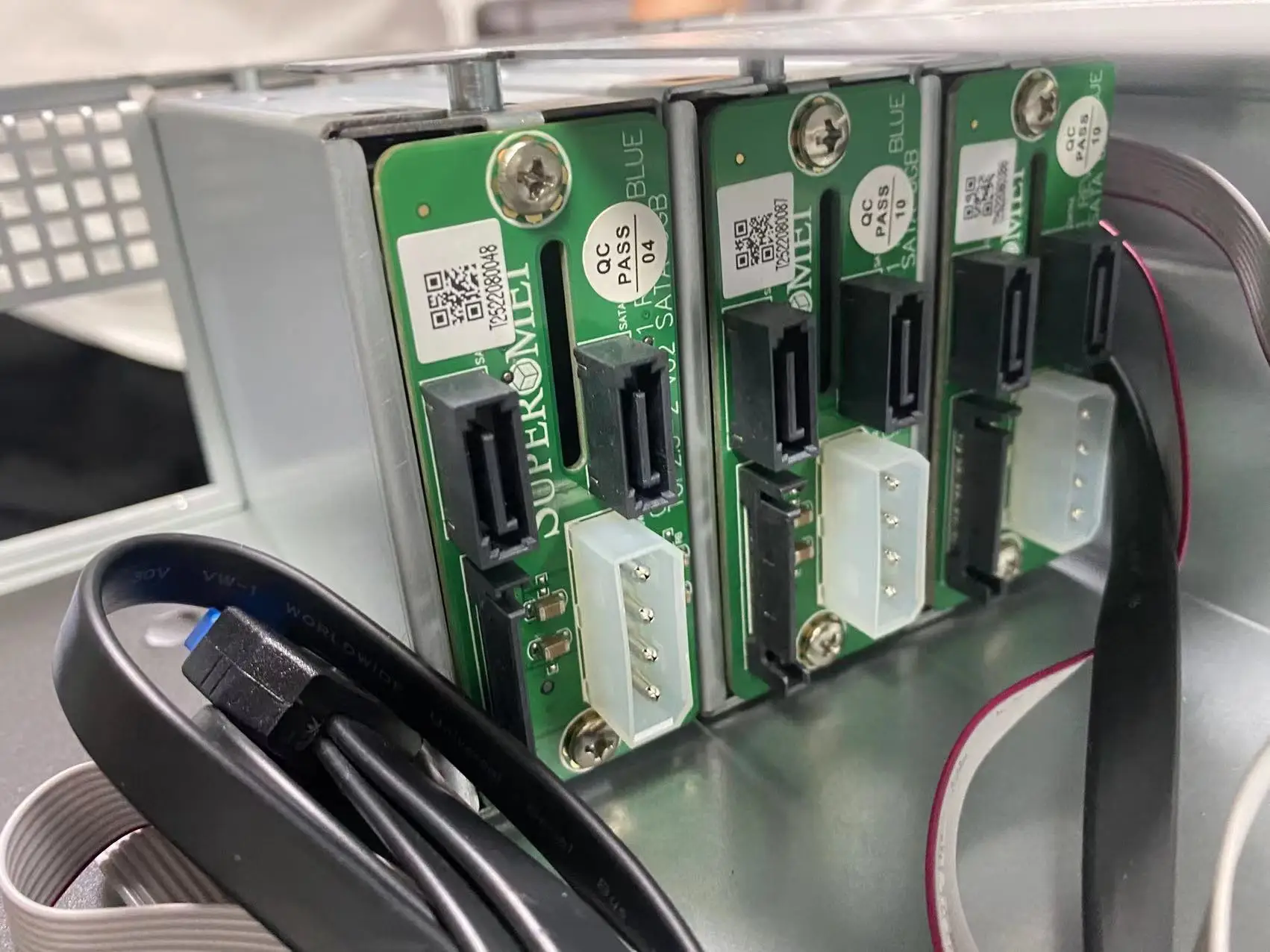 Toploong TP2U430 NAS Storage Server Case Chassis with 6pcs 2.5 inch hdd drive SATA backplane