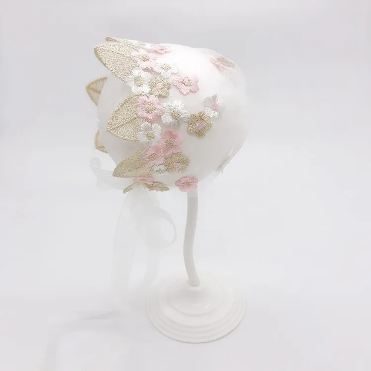 Hot Selling Soft And Comfortable Lace Flower Cute Style Newborn Baby Hat Wonder Decorative Items For Photography