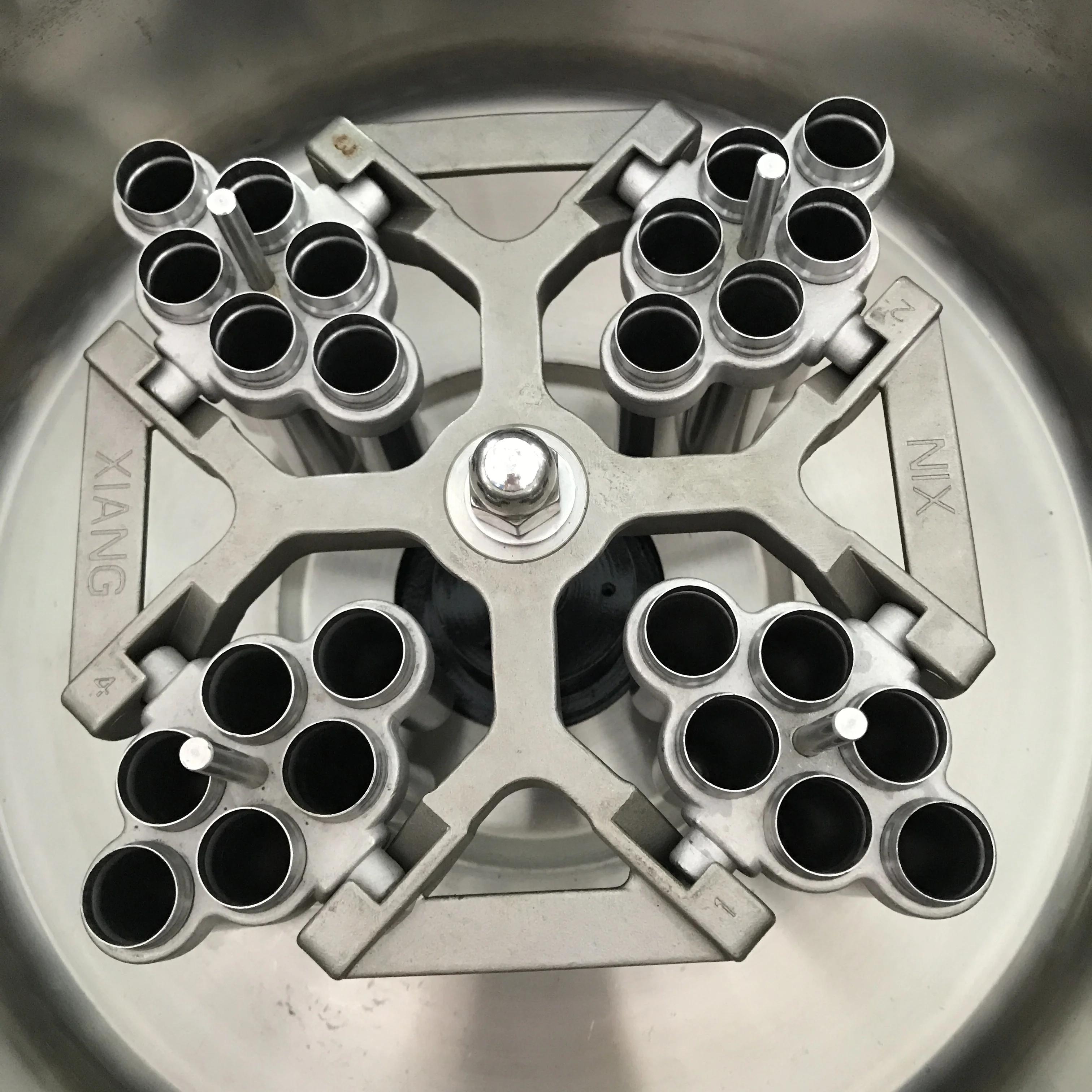 Benchtop digital display 5000rpm 250ml low speed  hospital medical centrifuge machine