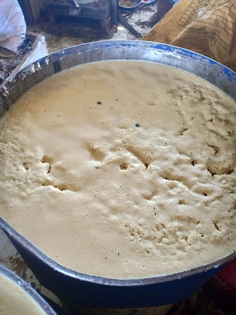 BEEF TALLOW FOR SOAPMAKING AND INDUSTRIAL PRODUCTS ORIGIN IN VIETNAM