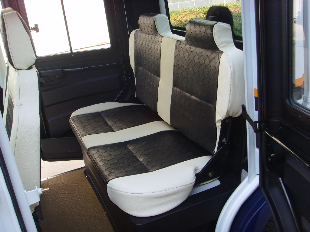 
China Factory New 3kw 4seats Max Speed 30km/h Electric Mini Car 