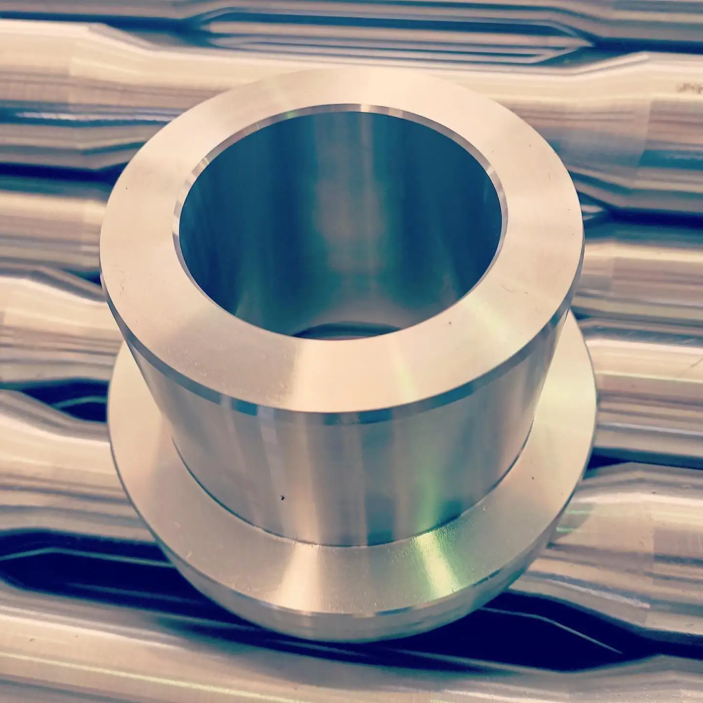 Hydraulic breaker parts bushing front chisel bush head cover wearing bush furukawa rock hammer kits inner bush f35