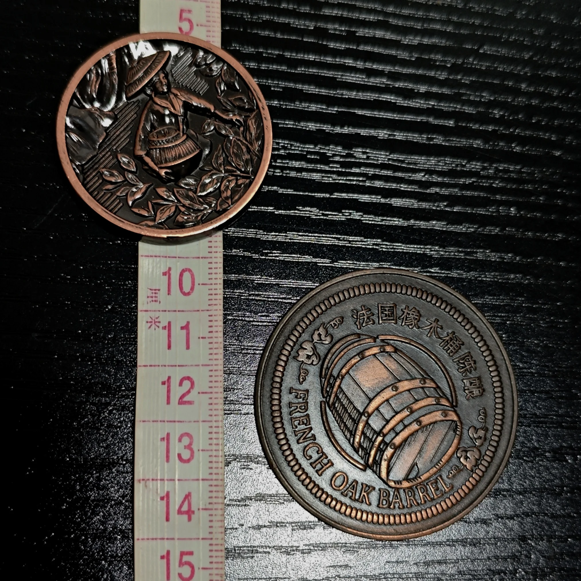 Old Texture Commemorative Coin Metal Souvenir Tea Garden Winery Brand Image with a Long History Full Rose