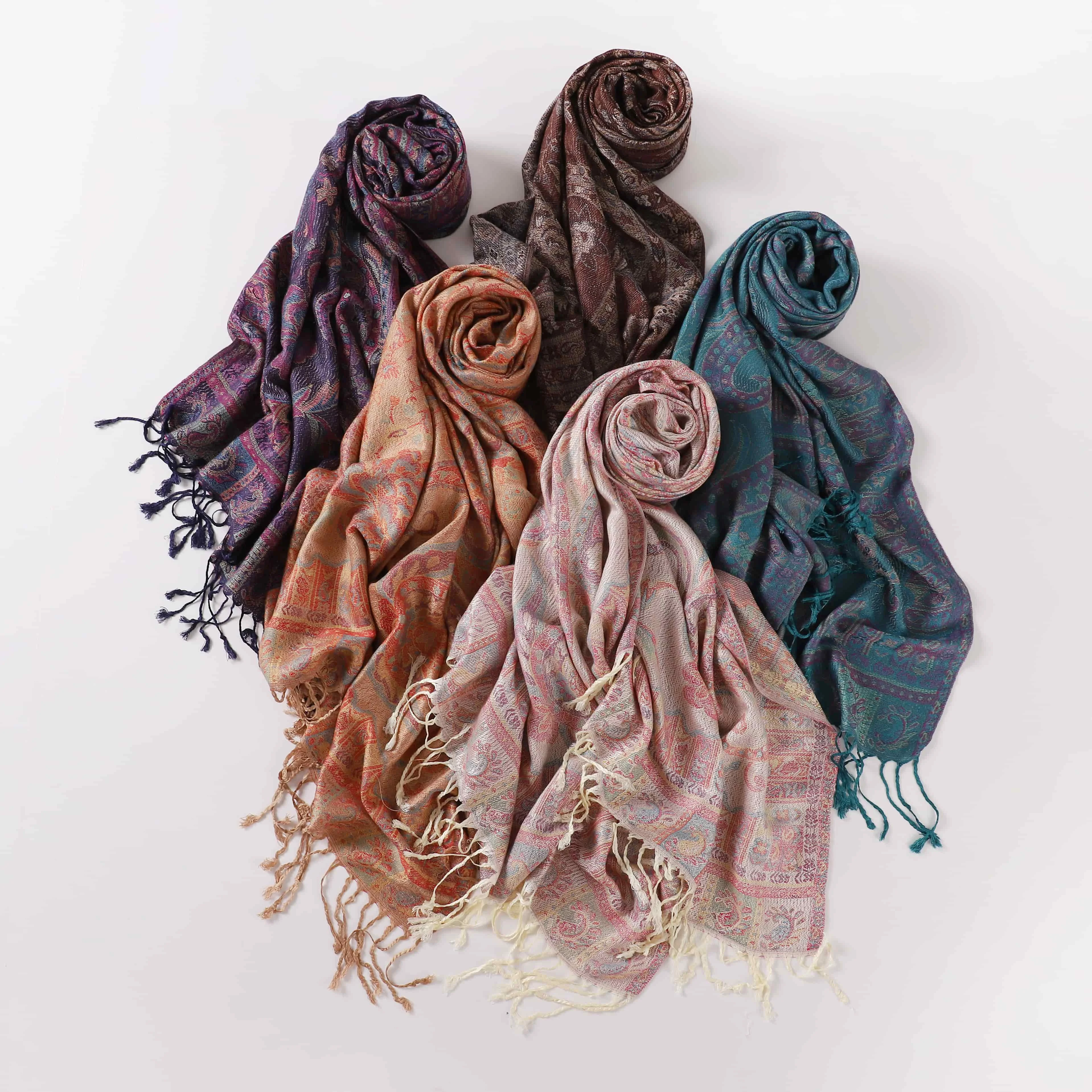 New Wholesale Soft Elegant Luxury Womens Scarf Jacquard Paisley Pattern Stole Wrap Warm Hijab Pashmina Shawls With Tassel