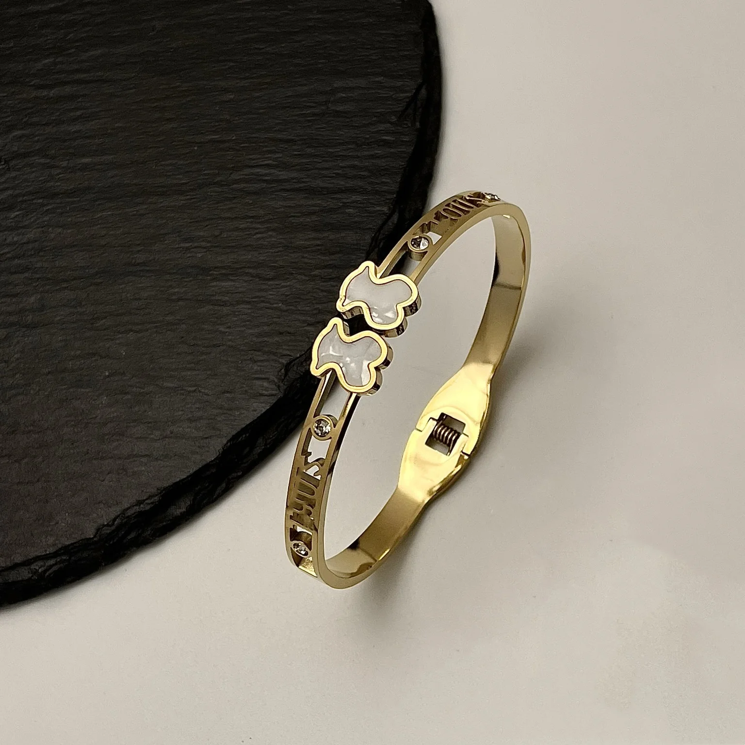 TOUSES Golden Plated Stainless Steel Shell Bear Bangle Women Waterproof Women Hollow Bracelets Bangles Jewelry