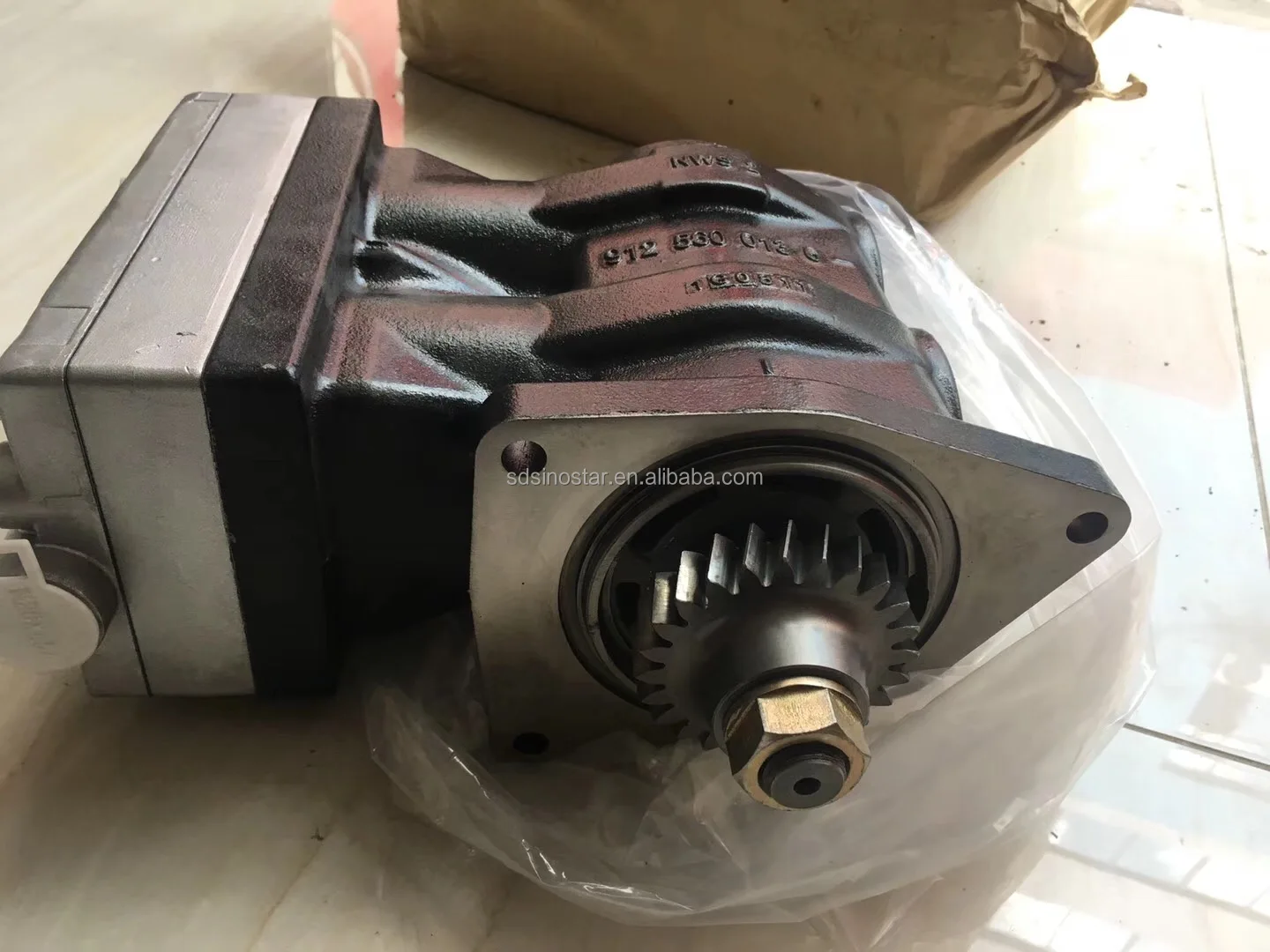 Sinotruk HOWO Air Compressor VG1093130001 with competitive price