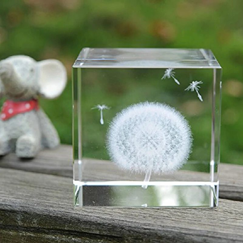 Elegant 3D Laser Engraved Etched Crystal Cube For Garden Decoration