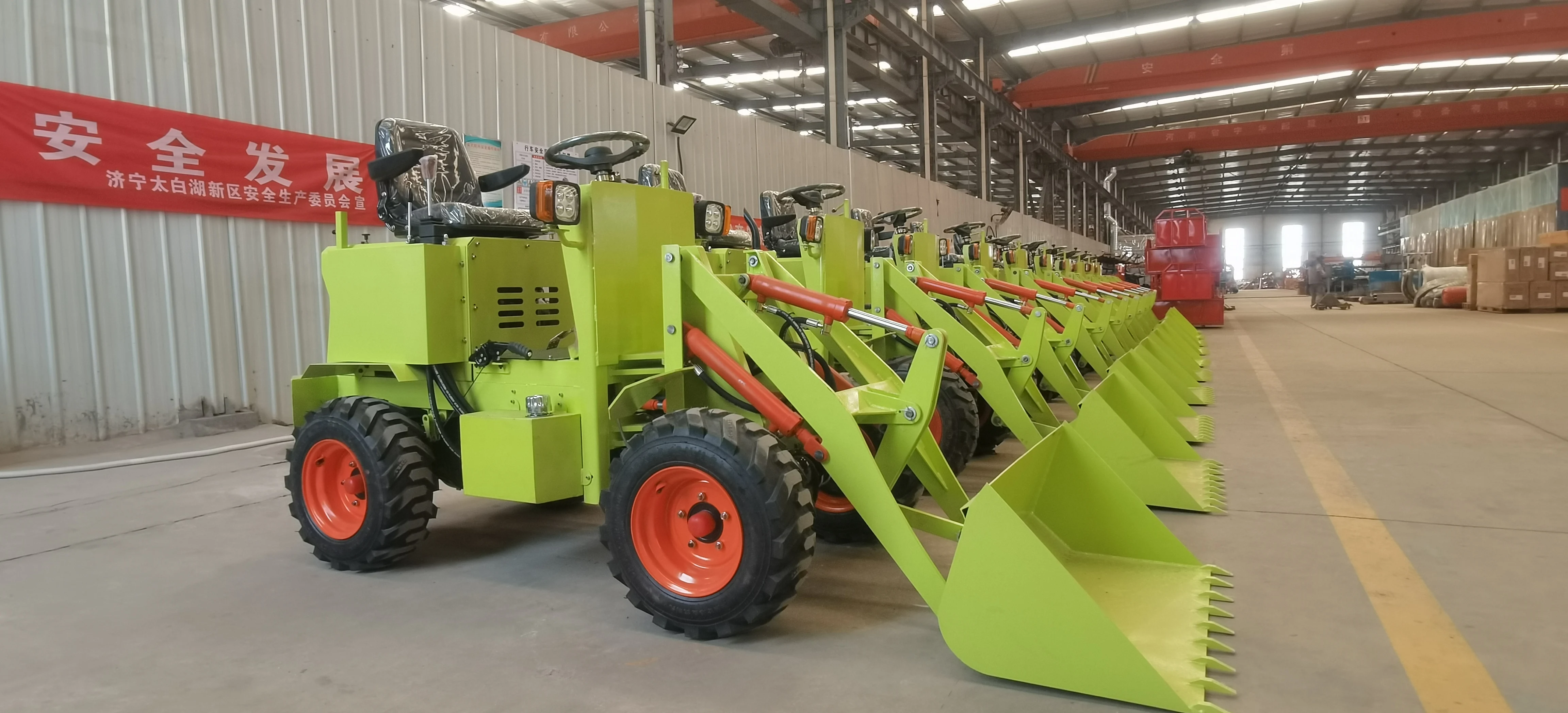 CE And Euro-V state /EPA Approved 4x4 Chain Driven Mini Wheel Dumper Loader For Sale