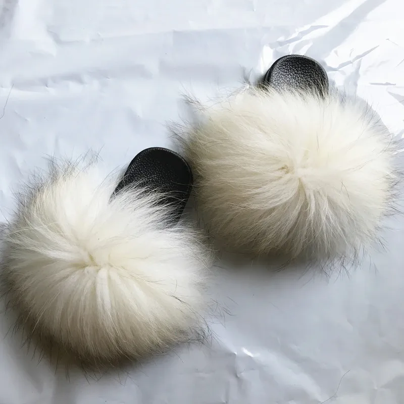 
Wholesale Mixed Colors Fashionable Real Fox Fur Slippers Baby Raccoon Fur Cute Kid Fur Slides 