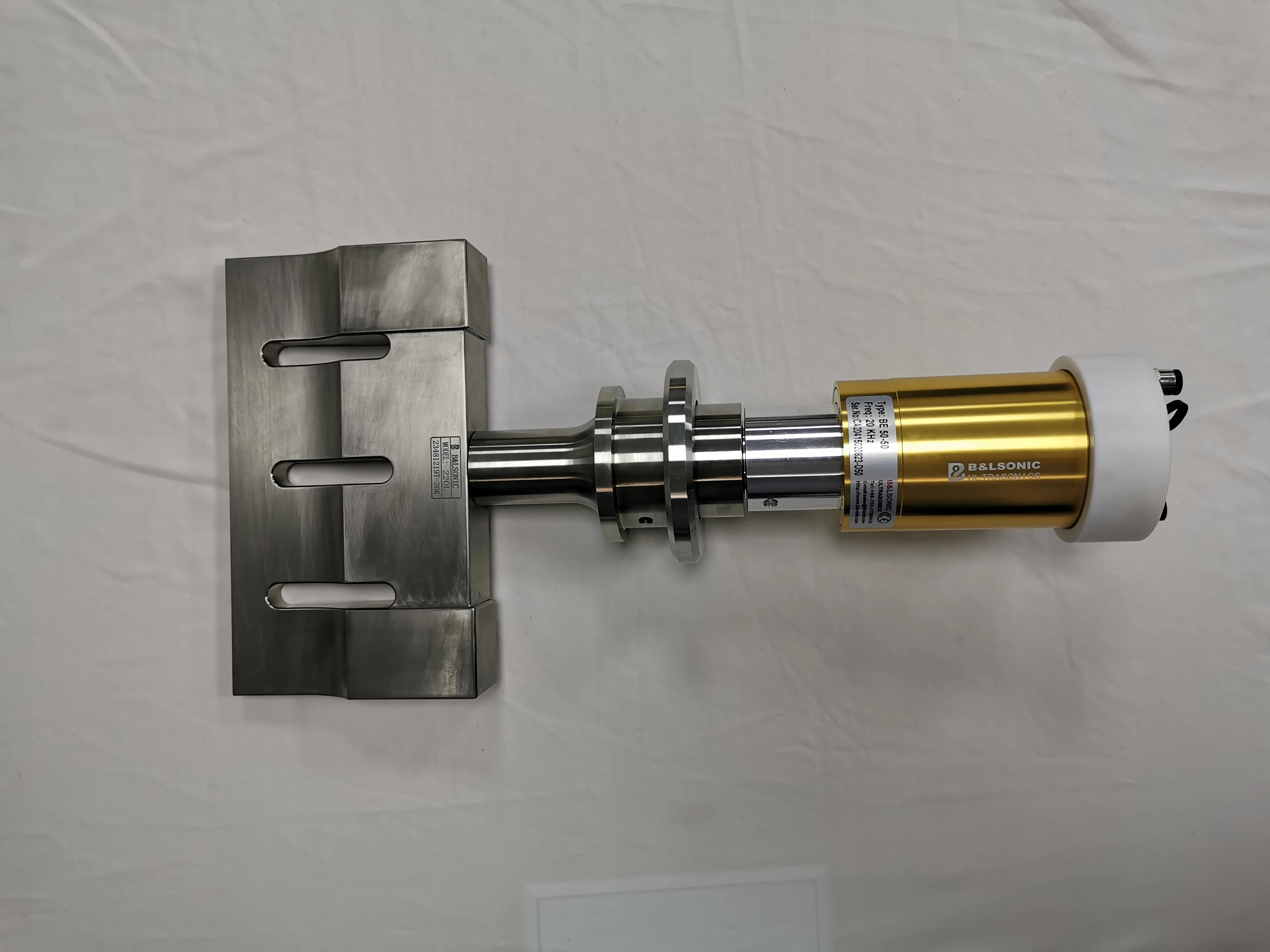 20KHz 2000W Ultrasonic Welding Machine Ultrasonic Generator Transducer Horn welding area 110*20mm