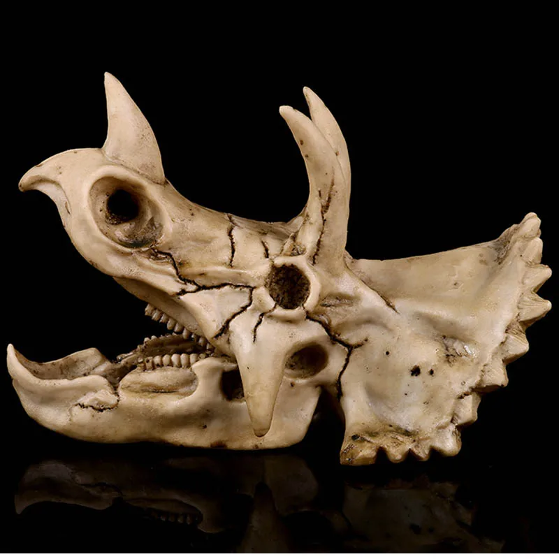 Resin Triceratops Skull Skeleton Aquarium Dinosaur Reptile Shelter Artificial Hideout Cave Landscape Ornament Animal Skull Decor