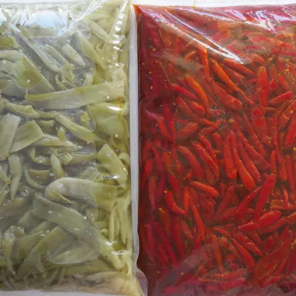 
Pickled red chilli 